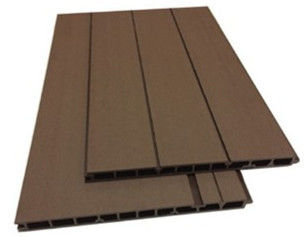 Dek Panel Dinding WPC Luar Ruangan Halaman Belakang Kustom Bersertifikat ISO14001
