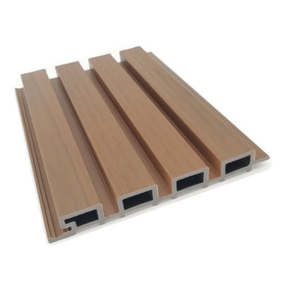 Tahan Air B1 Tahan Api Wpc Wallpanel Kayu Komposit Bergalur Luar Ruangan