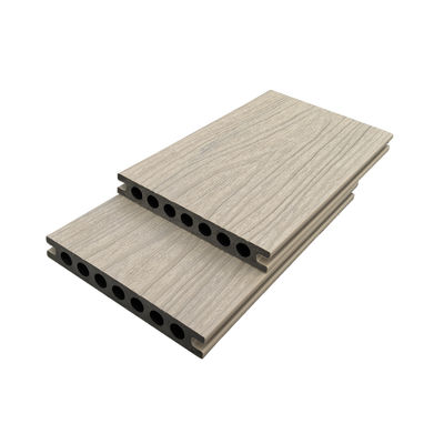 Decking and Fencing WPC Co Extrusion Boards Custom Sizes with Wood Grain Surface