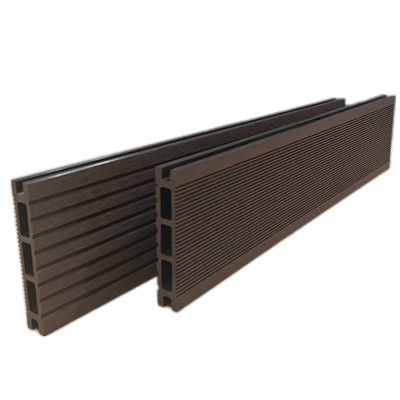 Versatile 20*110mm WPC Flooring Ideal untuk keduanya perumahan komersial dalam berbagai warna