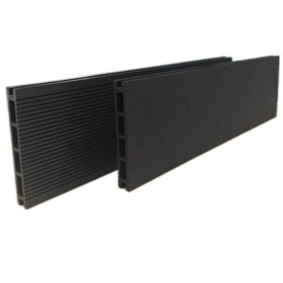 Instalasi Lantai WPC Plastik Plastik Plastik yang Mudah untuk Penghematan Waktu dan Tenaga Kerja