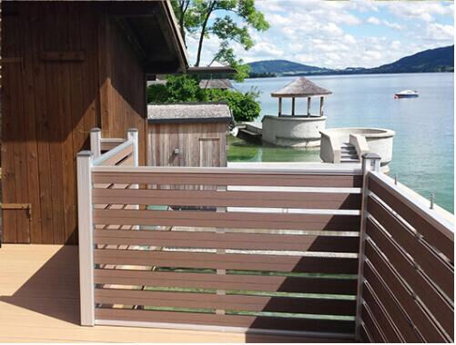 Panel Pagar WPC Pengikat Tersembunyi untuk Batas Rumah Modern