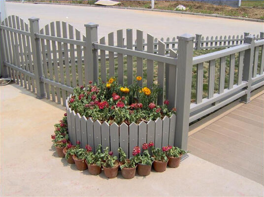 Panel Pagar WPC Matte Finish Mudah Dibersihkan untuk Halaman Kantor