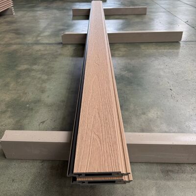 Panel Dinding WPC Coextrusion Dekorasi Luar Ruangan Cladding WPC Tahan UV