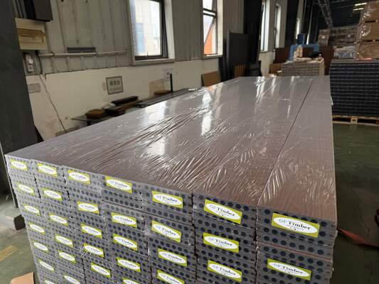 Panel Komposit Bahan Bangunan Tahan Lama Decking Furnitur Luar Ruangan WPC