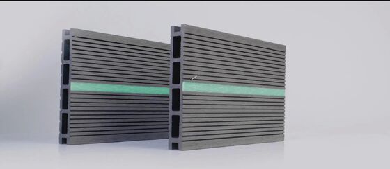 Dek Komposit Kayu Plastik Ekstrusi Co Luar Ruangan Lantai WPC Noctilucent
