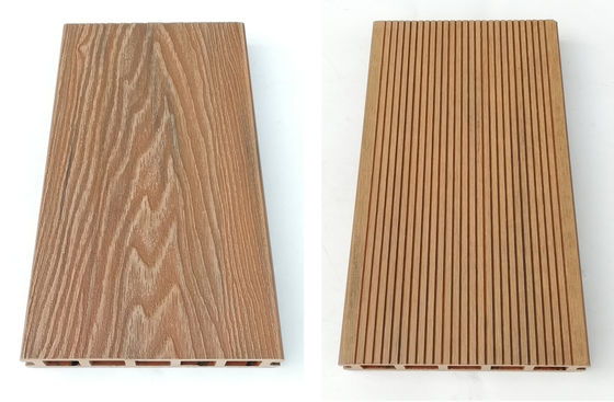 Decking Komposit Luar Ruangan WPC Timbul 3D Untuk Taman Halaman Belakang OEM